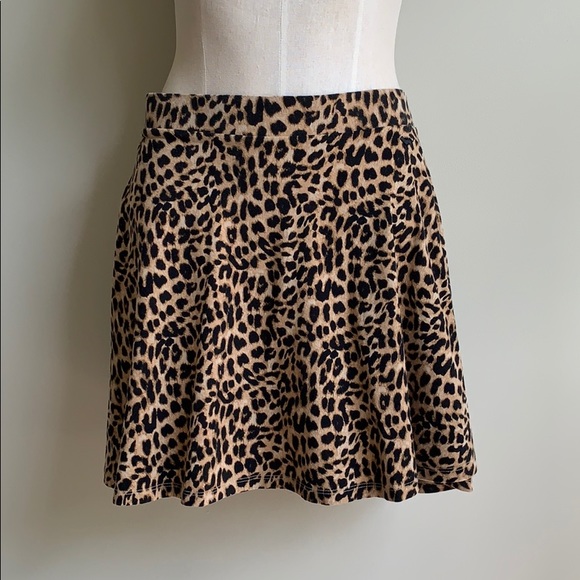 PINK Victoria's Secret Dresses & Skirts - VS pink cheetah skirt size L